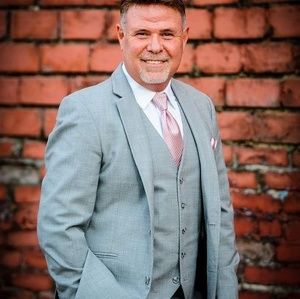 Meet your Posher, Kenneth